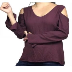 Cloth & Stone Anthropologie Cold Shoulder V-Neck Burgundy top size. M